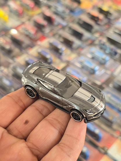 Hot Wheels Chevrolet Corvette C7 Z06 - Grey (Uncarded) - Kinder Logs