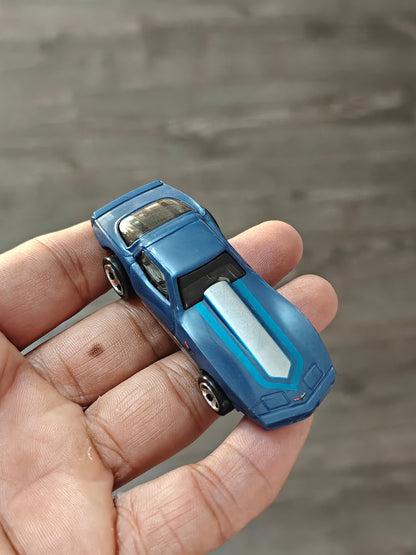 Hot Wheels Chevrolet Corvette Stingray - Blue (Uncarded - New) - Kinder Logs