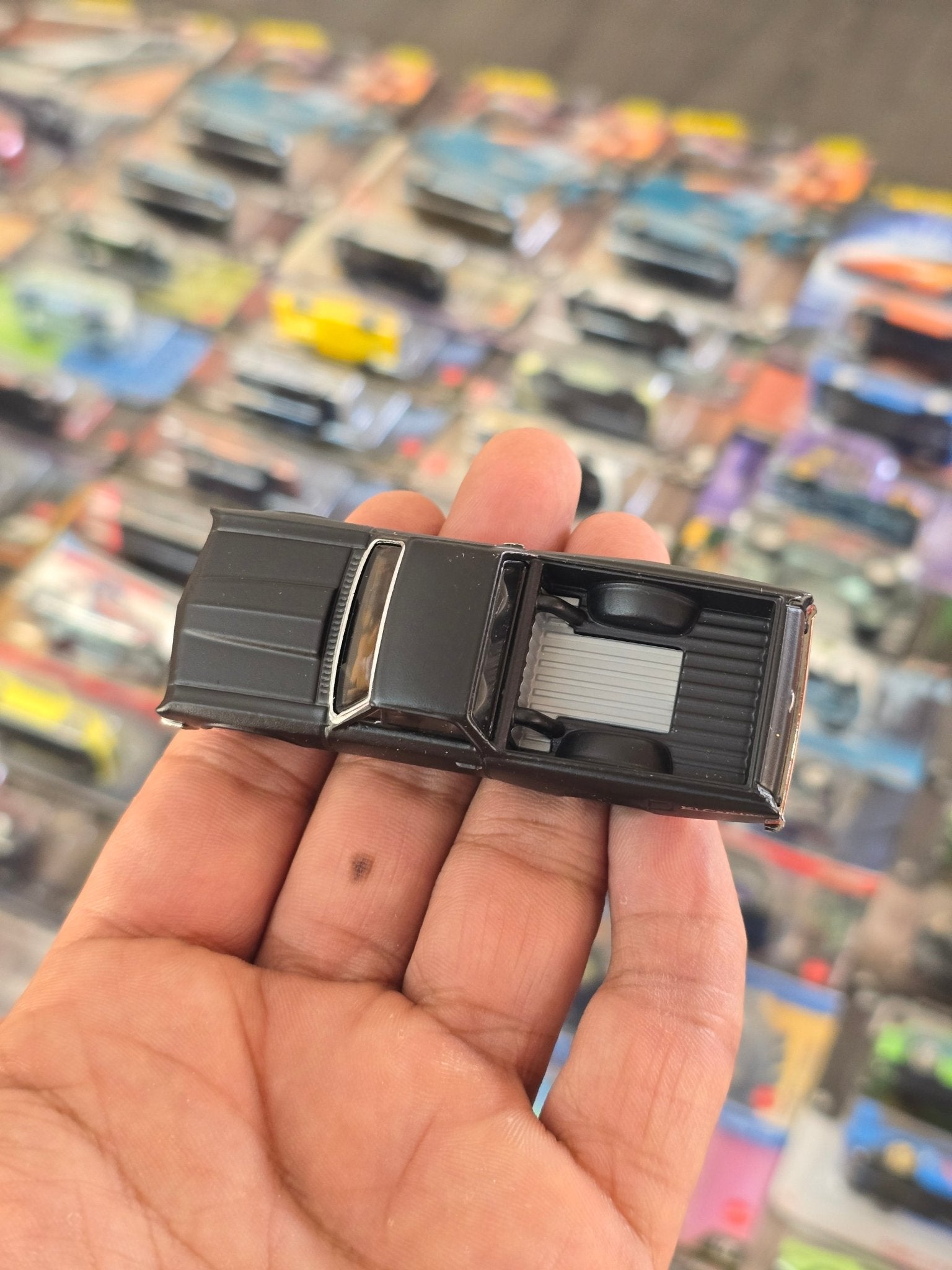 Hot Wheels Chevrolet El Camino - Fast And Furious (Uncarded) - Kinder Logs