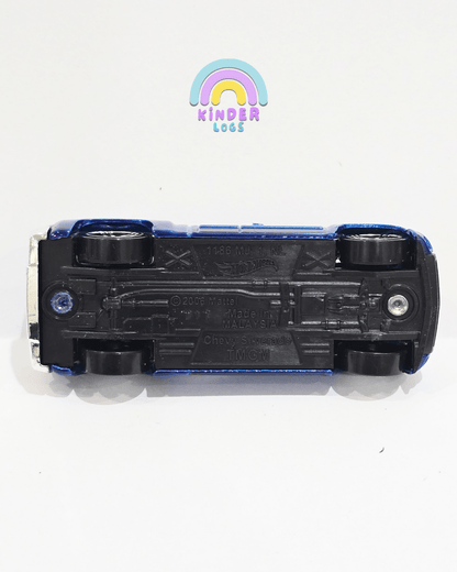 Hot Wheels Chevy Silverado - Blue (Uncarded) - Kinder Logs