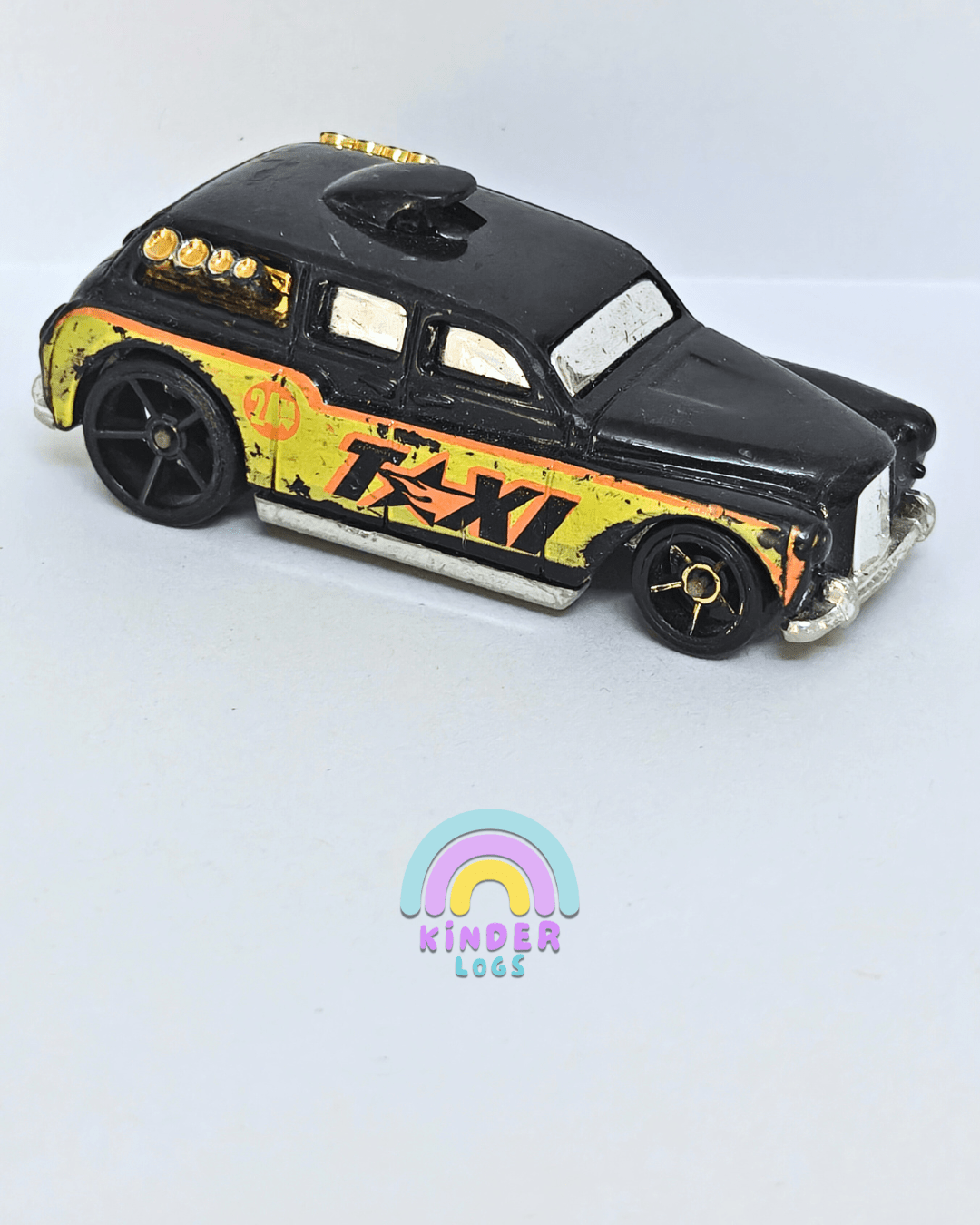 Hot Wheels Cockney Cab II - Modified London Taxi (Pre - Owned Car) - Kinder Logs