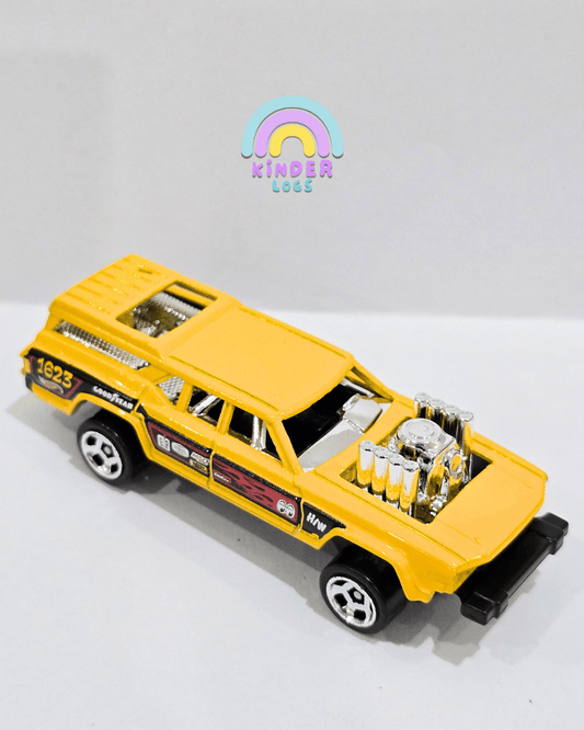 Hot Wheels Cruise Bruiser - Yellow (Uncarded) - Kinder Logs