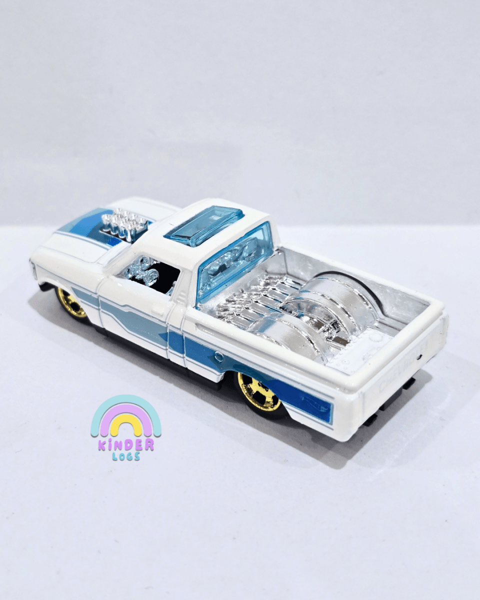 Hot Wheels Custom 1972 Chevy LUV - White (Uncarded) - Kinder Logs