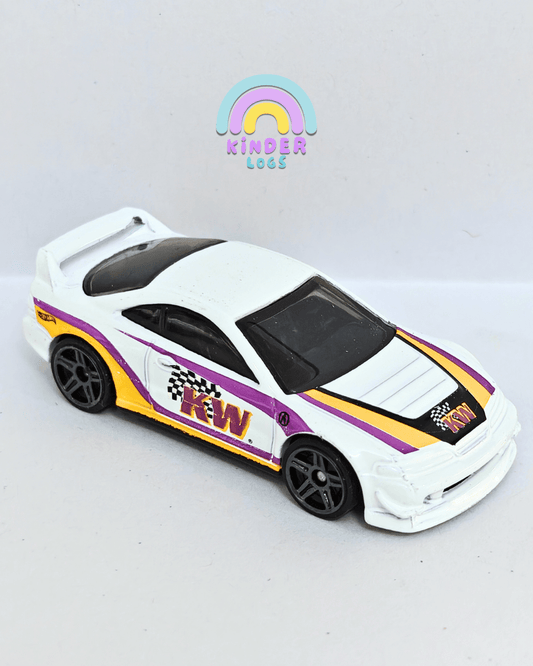 Hot Wheels Custom 2001 Acura Integra GSR KW (Uncarded - New) - Kinder Logs