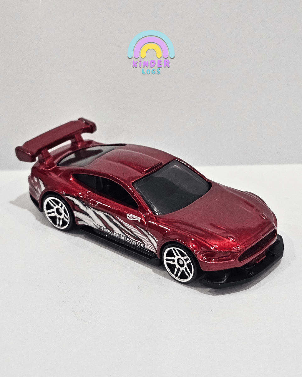 Hot Wheels Custom 2018 Ford Mustang GT (Uncarded) - Kinder Logs