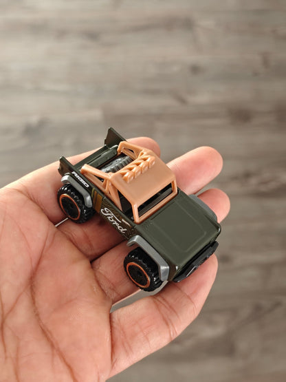 Hot Wheels Custom Ford Bronco - Matte Green (Uncarded - New) - Kinder Logs
