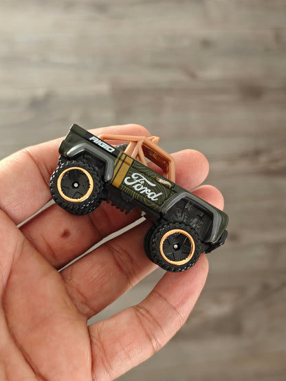 Hot Wheels Custom Ford Bronco - Matte Green (Uncarded - New) - Kinder Logs