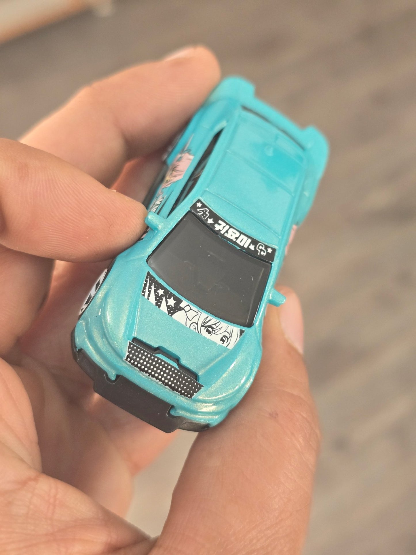 Hot Wheels Custom Kia EV6 (Uncarded - New) - Kinder Logs