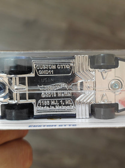 Hot Wheels Custom Otto Super Treasure Hunt (STH) - Kinder Logs