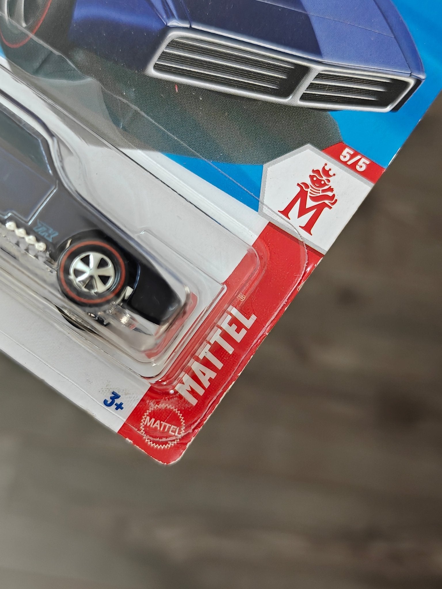 Hot Wheels Custom Otto Super Treasure Hunt (STH) - Kinder Logs