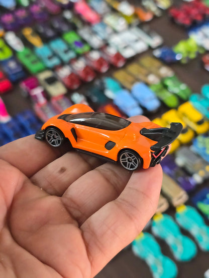 Hot Wheels CZinger 21C - Orange (Uncarded - New) - Kinder Logs