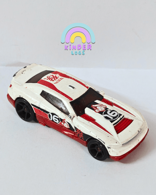 Hot Wheels D - Muscle - White (Pre - Owned Car) - Kinder Logs