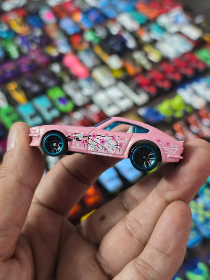 Hot Wheels Datsun 240Z Cherry Blossom - Pink (Uncarded - New) - Kinder Logs