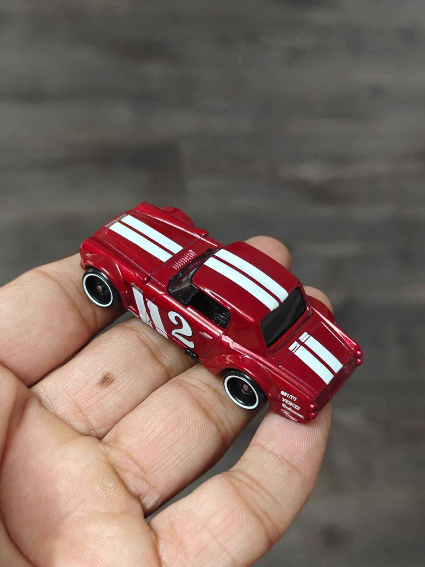 Hot Wheels Datsun Fairlady 2000 (Uncarded - New) - Kinder Logs