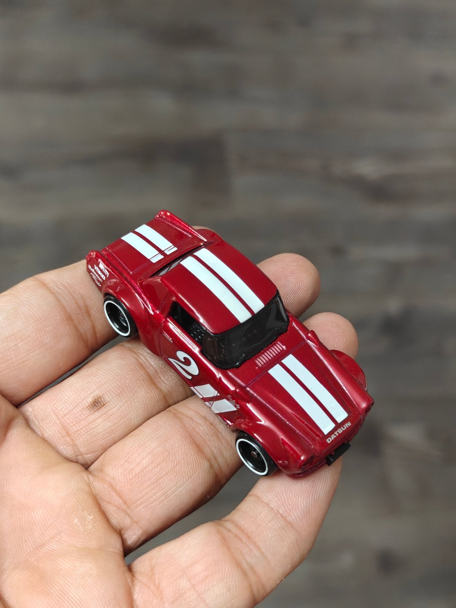 Hot Wheels Datsun Fairlady 2000 (Uncarded - New) - Kinder Logs