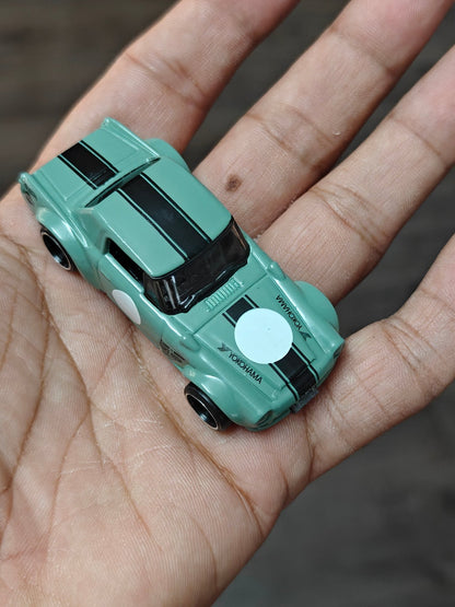 Hot Wheels Datsun Fairlady 2000 YOKOHAMA (Uncarded - New) - Kinder Logs
