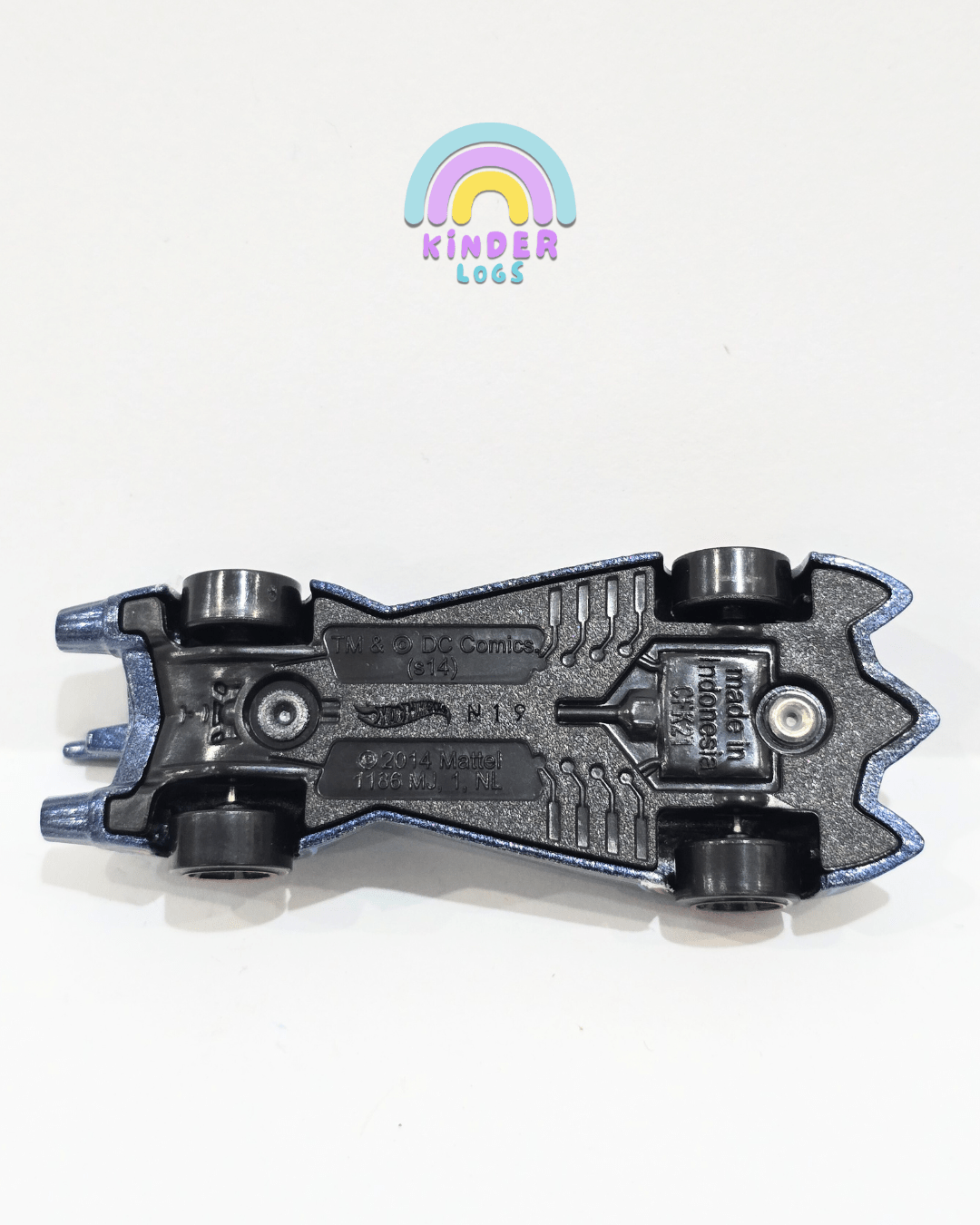 Hot Wheels DC Comics 2014 'Batmobile' (Uncarded) - Kinder Logs