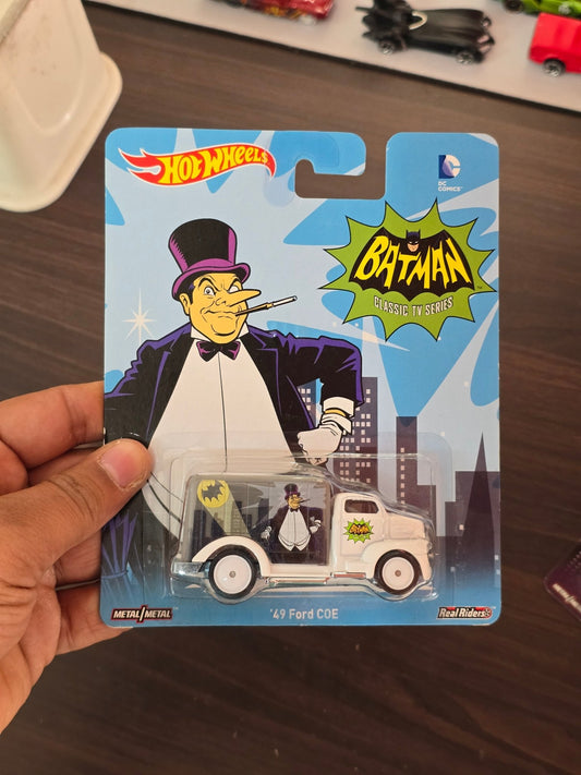 Hot Wheels DC Comics Batman 1949 Ford COE (Imported) - Kinder Logs