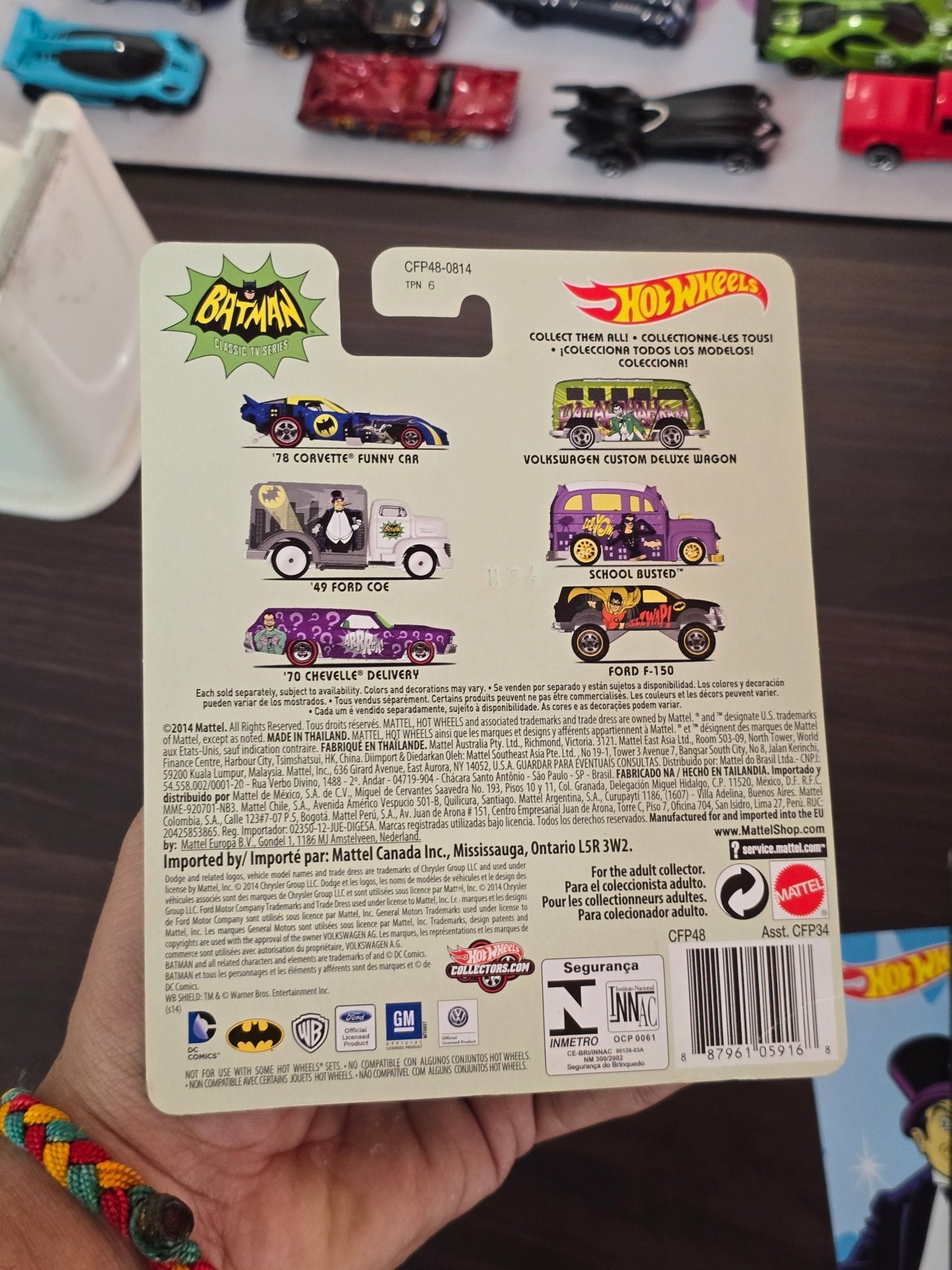 Hot Wheels DC Comics Batman School Busted (Imported) - Kinder Logs