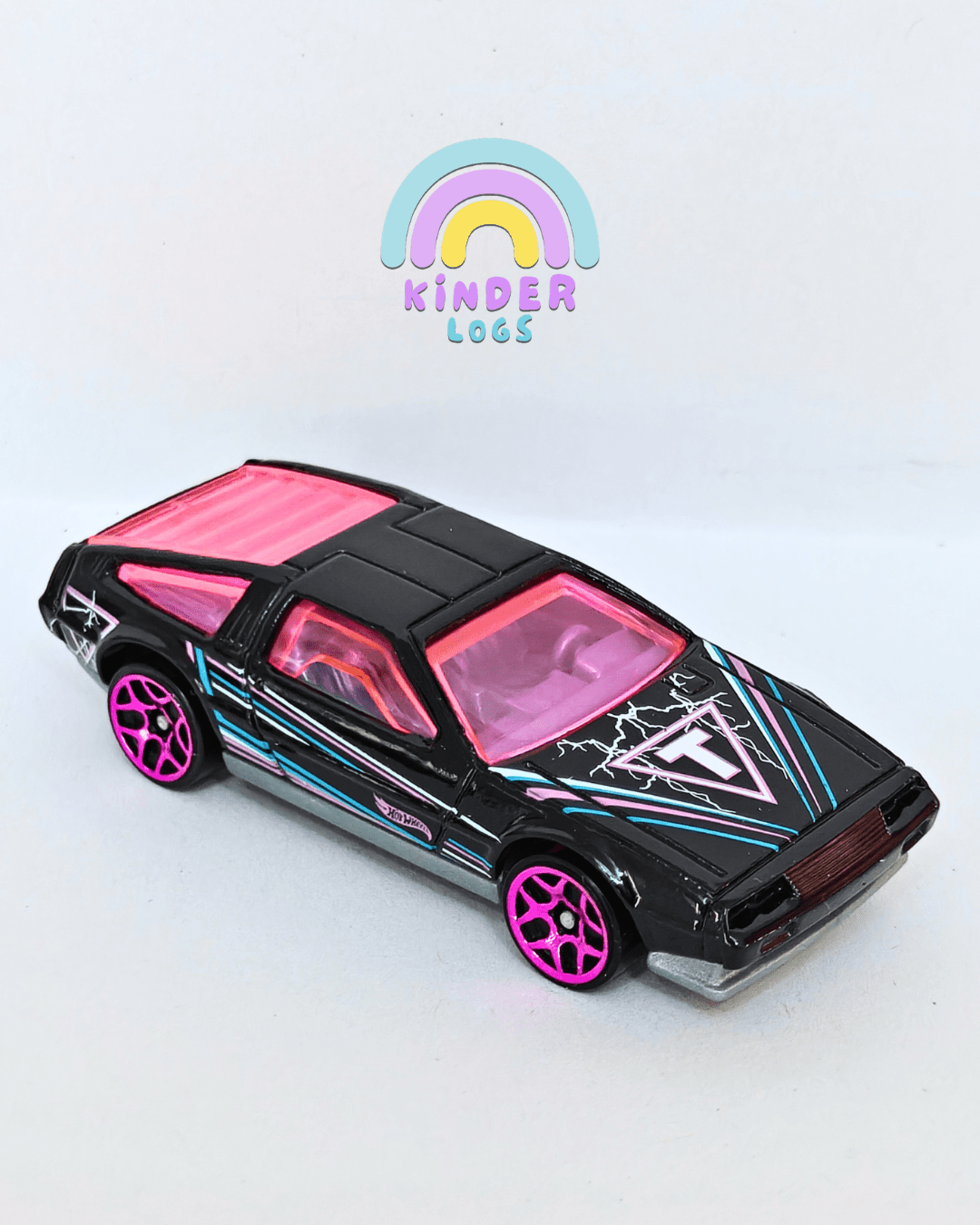 Hot Wheels DMC DeLorean - Black (Uncarded - New) - Kinder Logs
