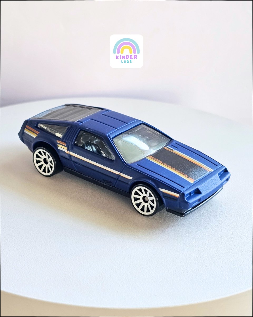 Hot Wheels DMC DeLorean (Uncarded) - Kinder Logs