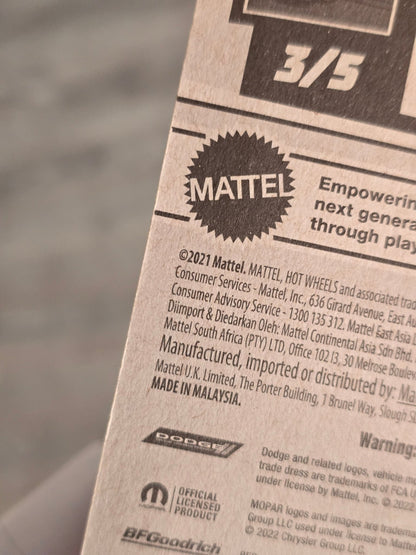 Hot Wheels Dodge Challenger Drift Car - 426 Mopar - White (2021 Imported) - Kinder Logs