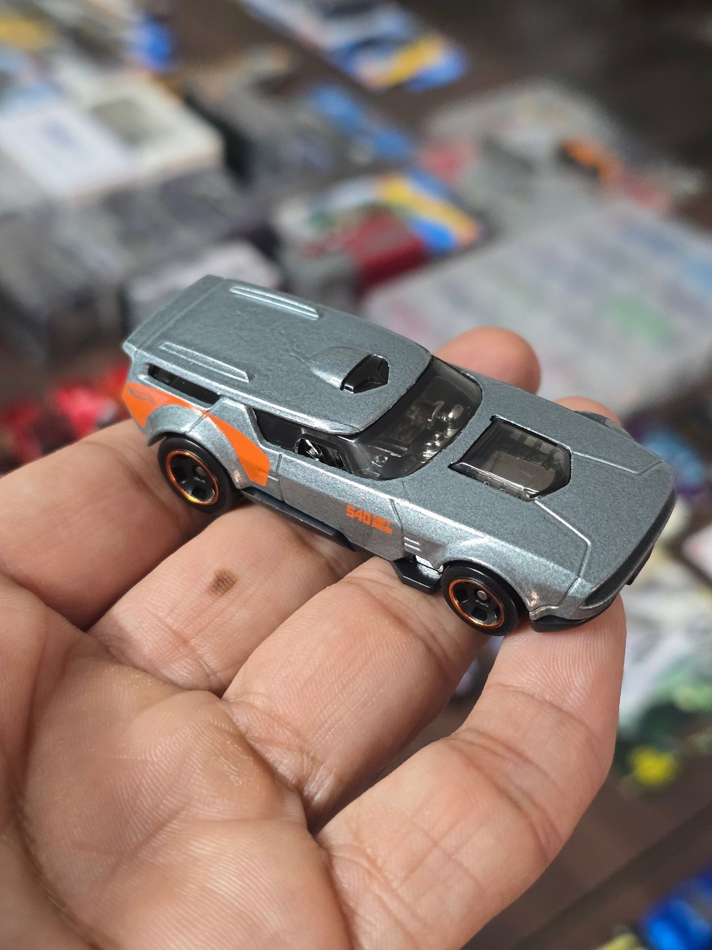 Hot Wheels Drift N Break - Grey (Uncarded - New) - Kinder Logs