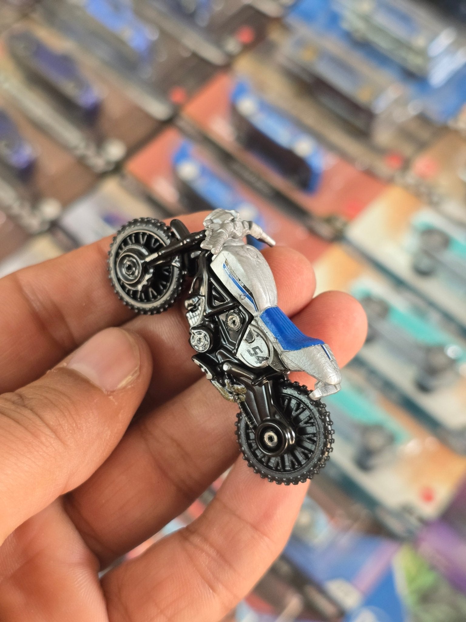 Hot Wheels Ducati Scrambler Limited Edition (Uncarded) - Kinder Logs