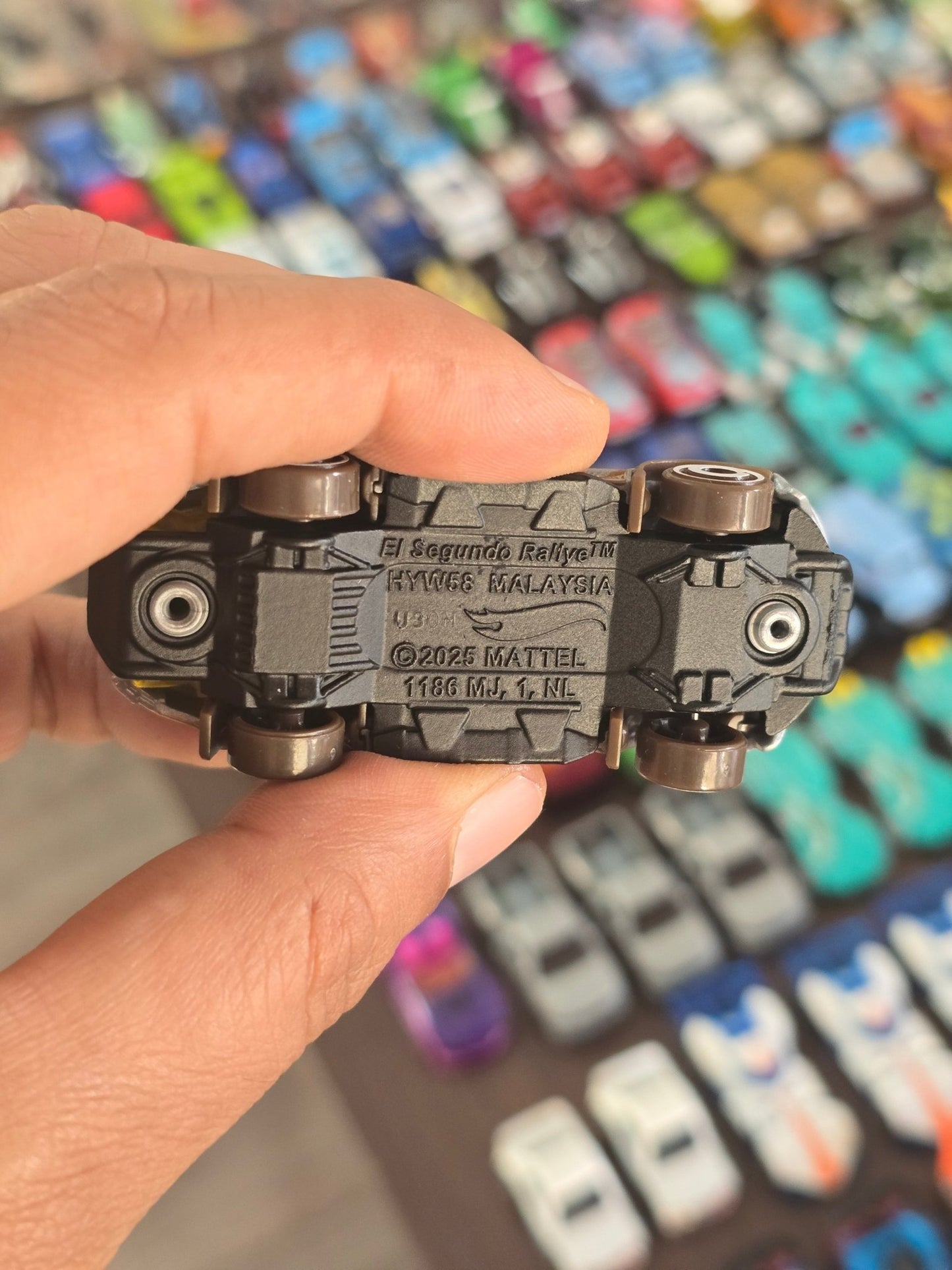 Hot Wheels El Segundo Rallye (Uncarded - New) - Kinder Logs