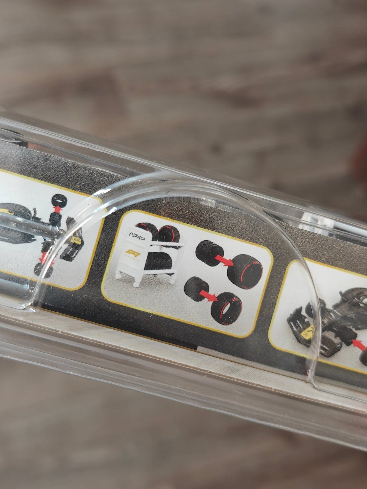 Hot Wheels F1 APXGP Movie Car (Imported) - Kinder Logs