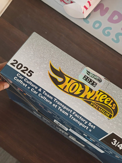Hot Wheels Factory Set With 0/5 CHASE Ferrari 499p & Bugatti Bolide - Kinder Logs