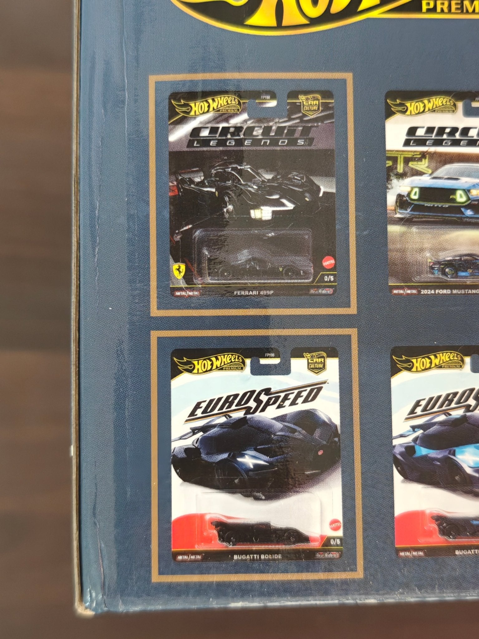 Hot Wheels Factory Set With 0/5 CHASE Ferrari 499p & Bugatti Bolide - Kinder Logs