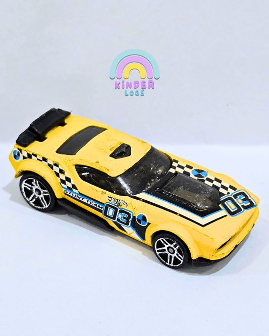Hot Wheels Fast Fish - Yellow - 2012 Casting (Used Car) - Kinder Logs
