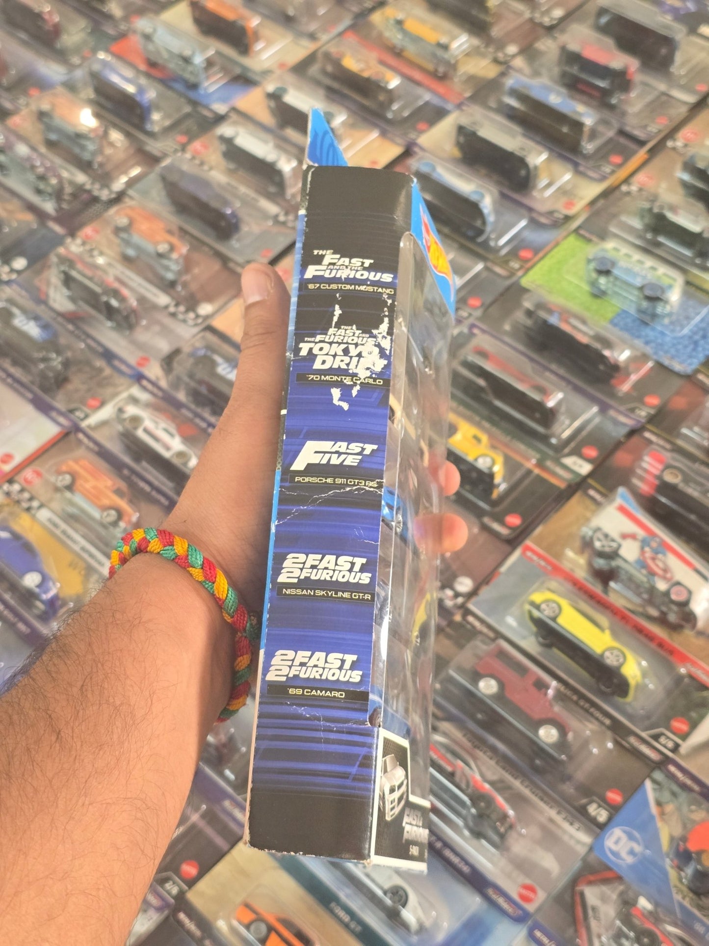 Hot Wheels Fast & Furious 5 - Pack Featuring Nissan Skyline GT - R - Kinder Logs