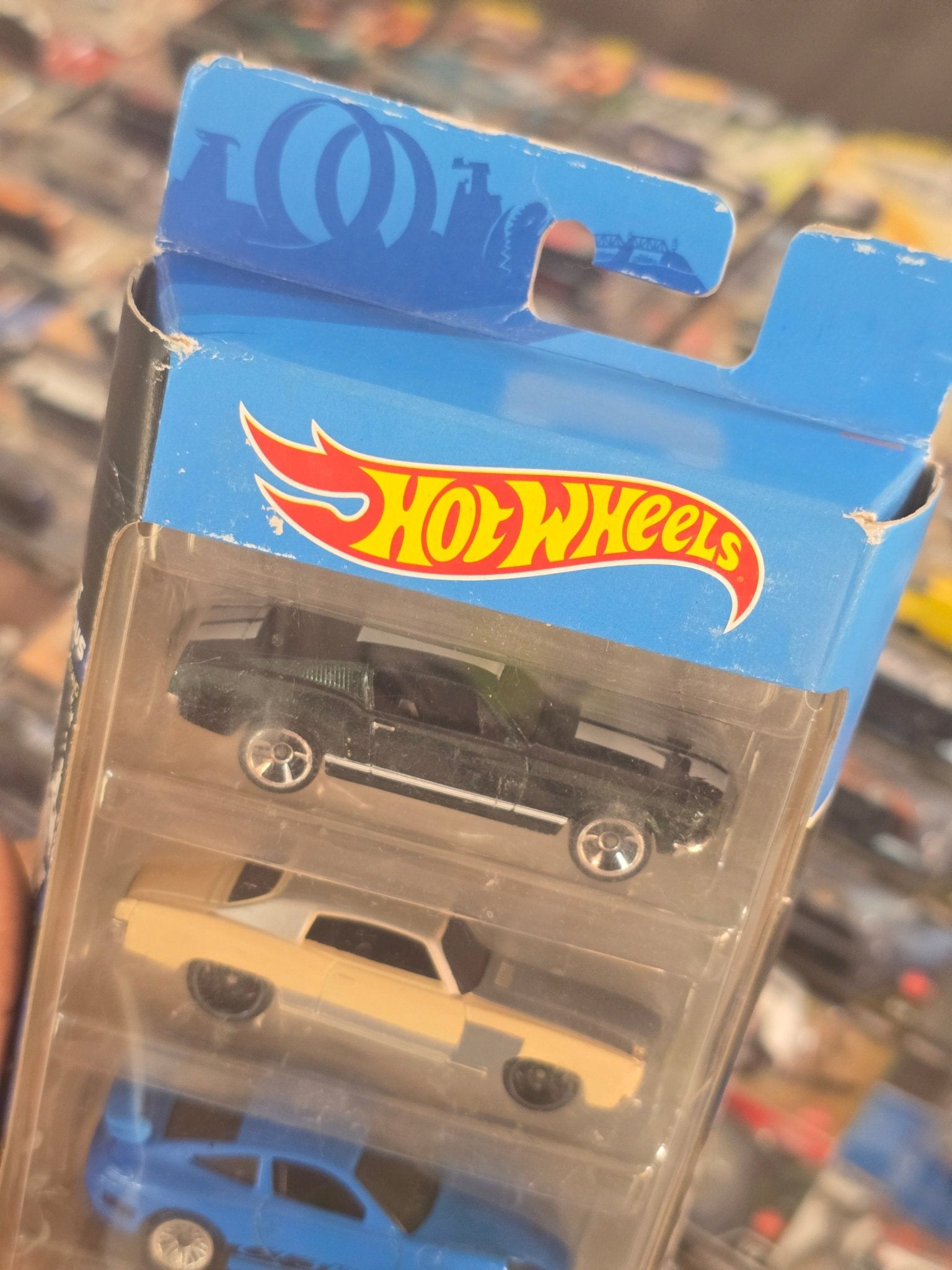 Hot Wheels Fast & Furious 5 - Pack Featuring Nissan Skyline GT - R - Kinder Logs