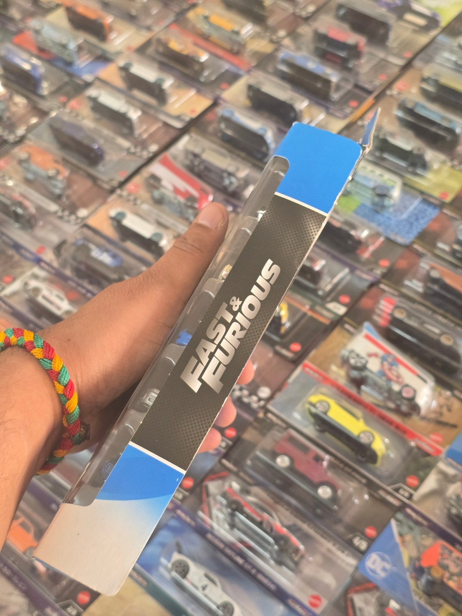 Hot Wheels Fast & Furious 5 - Pack Featuring Nissan Skyline GT - R - Kinder Logs