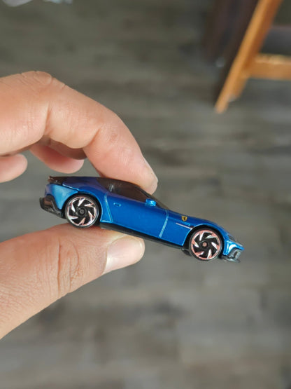 Hot Wheels Ferrari 12Cilindri - Blue (Minor Paint Issue) - Kinder Logs