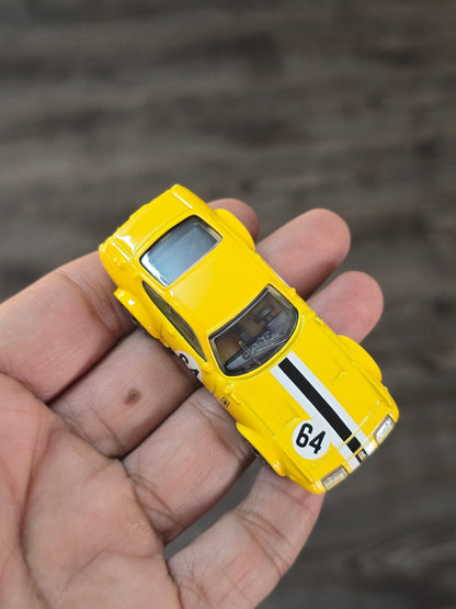 Hot Wheels Ferrari 365 GTB4 Competizione - Yellow (Uncarded - New) - Kinder Logs