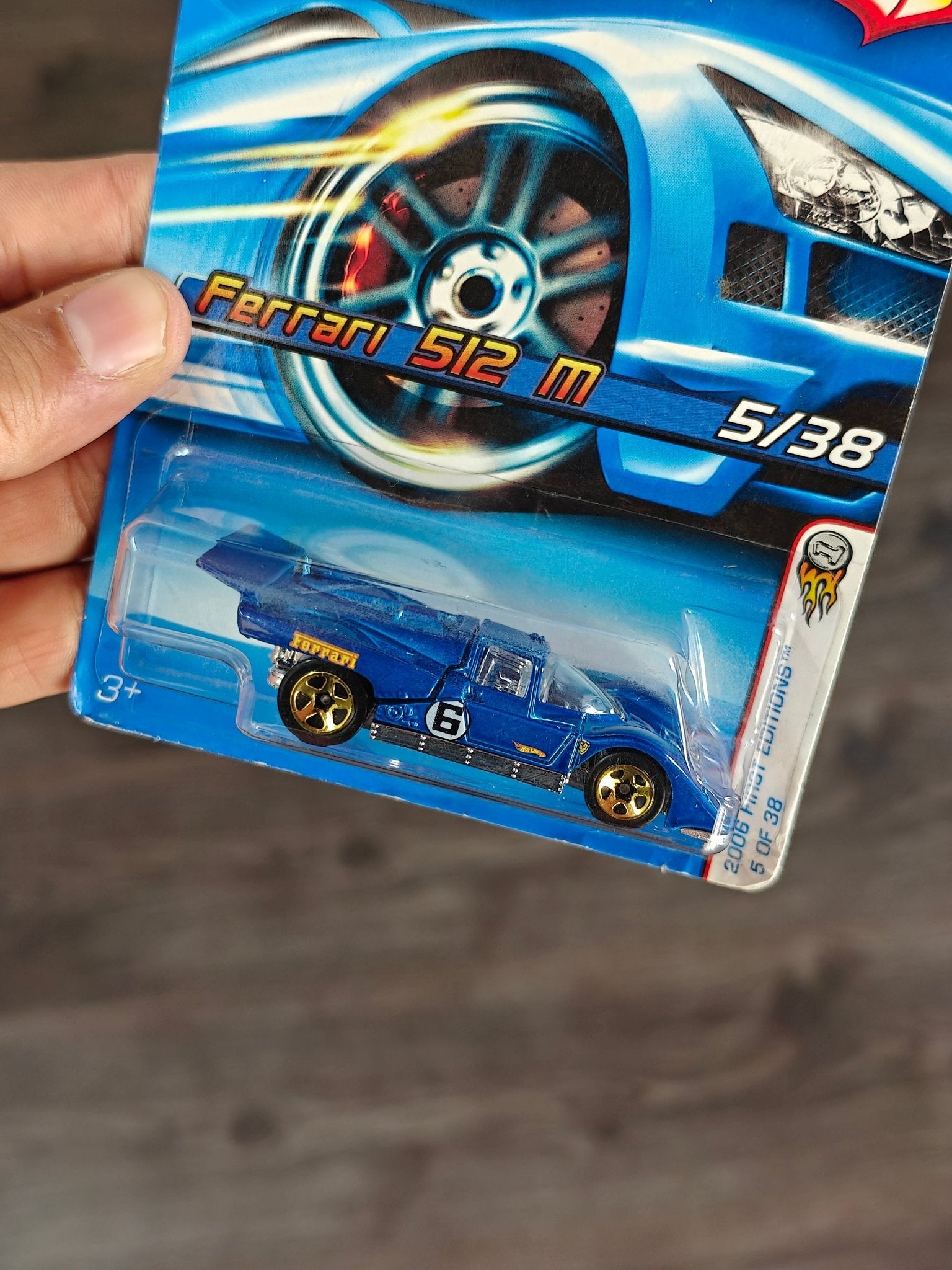 Hot Wheels Ferrari 512 M - Collector No. 005 - Kinder Logs