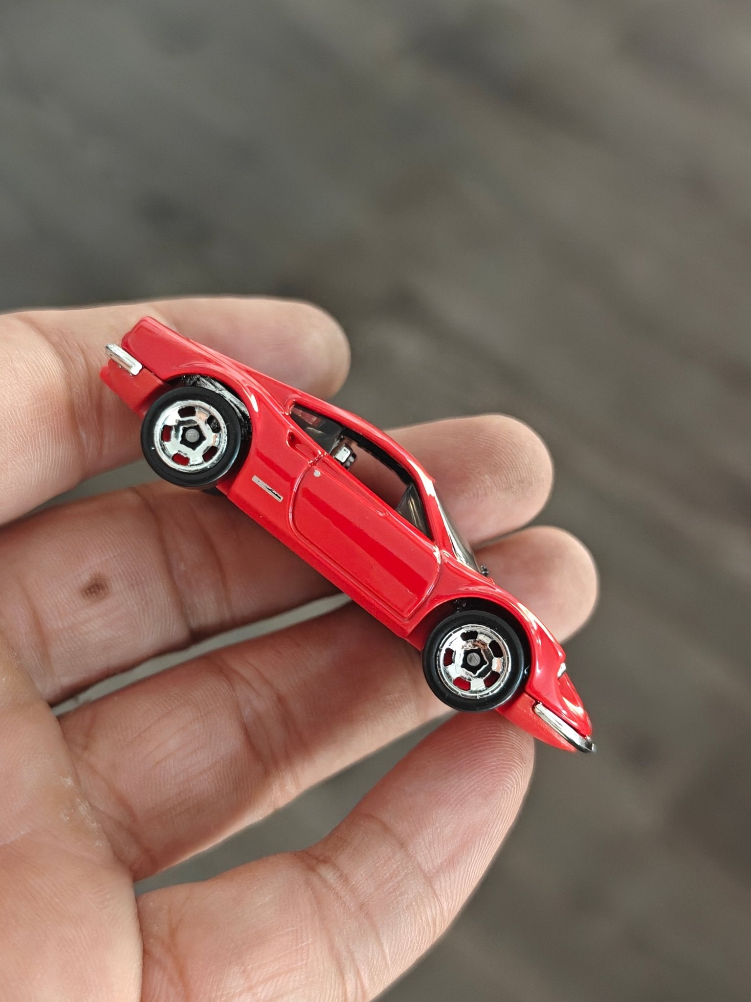 Hot Wheels Ferrari Dino 206 GT - Red (Uncarded - New) - Kinder Logs