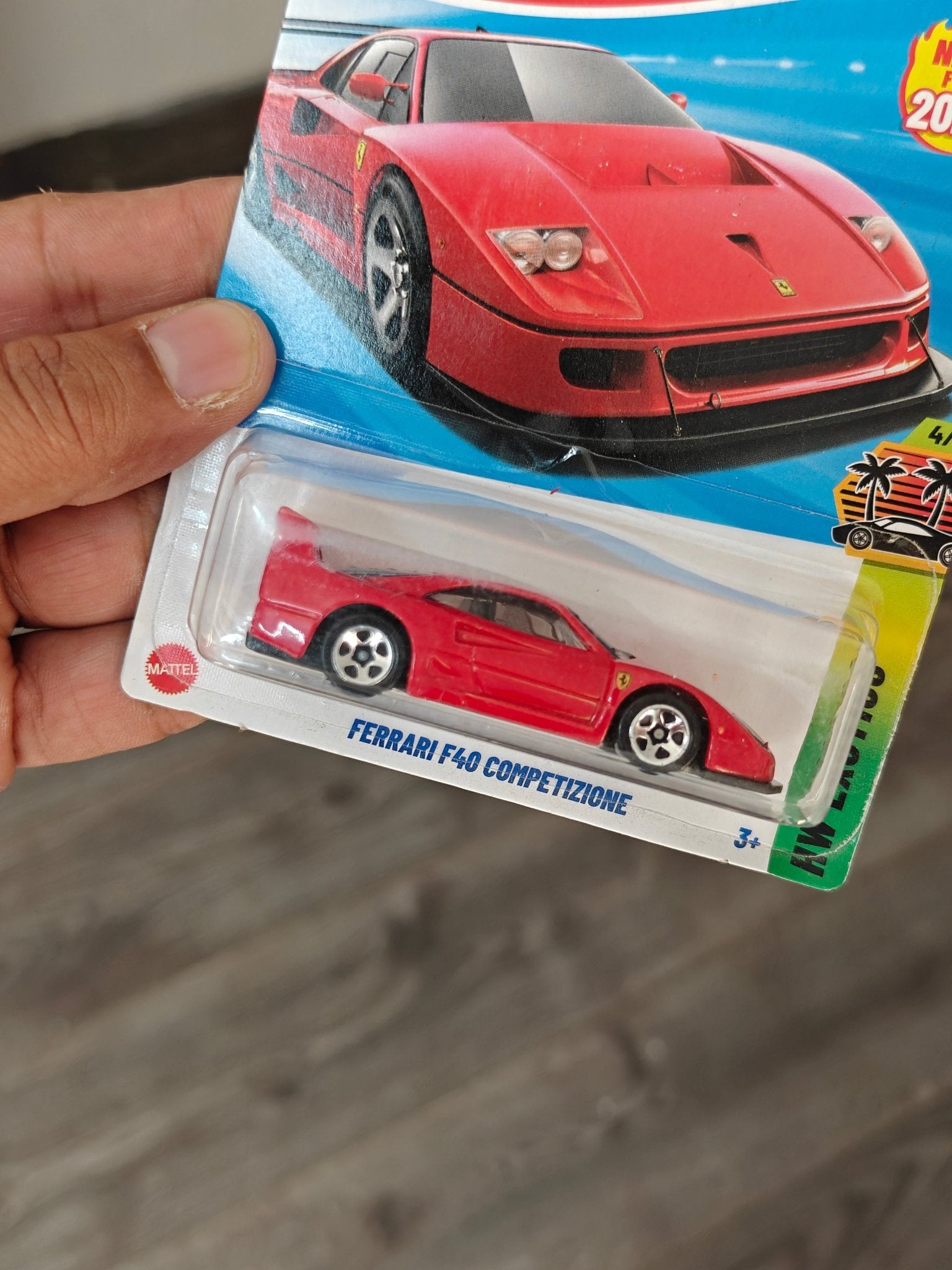 Hot Wheels Ferrari F40 - Red (Imported - Guaranteed For Life) - Kinder Logs
