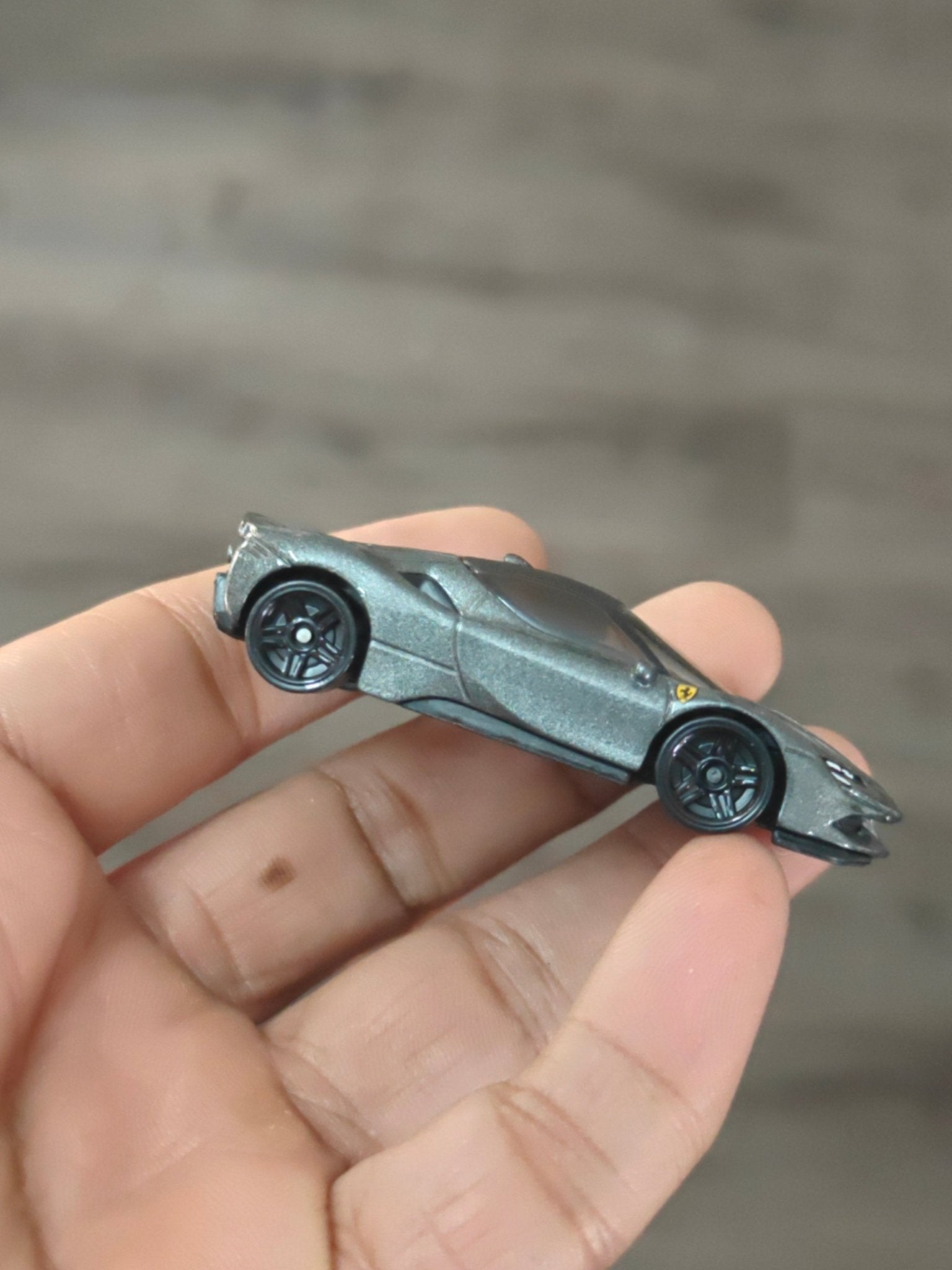 Hot Wheels Ferrari SF90 Stradale - Grey (Uncarded - New) - Kinder Logs