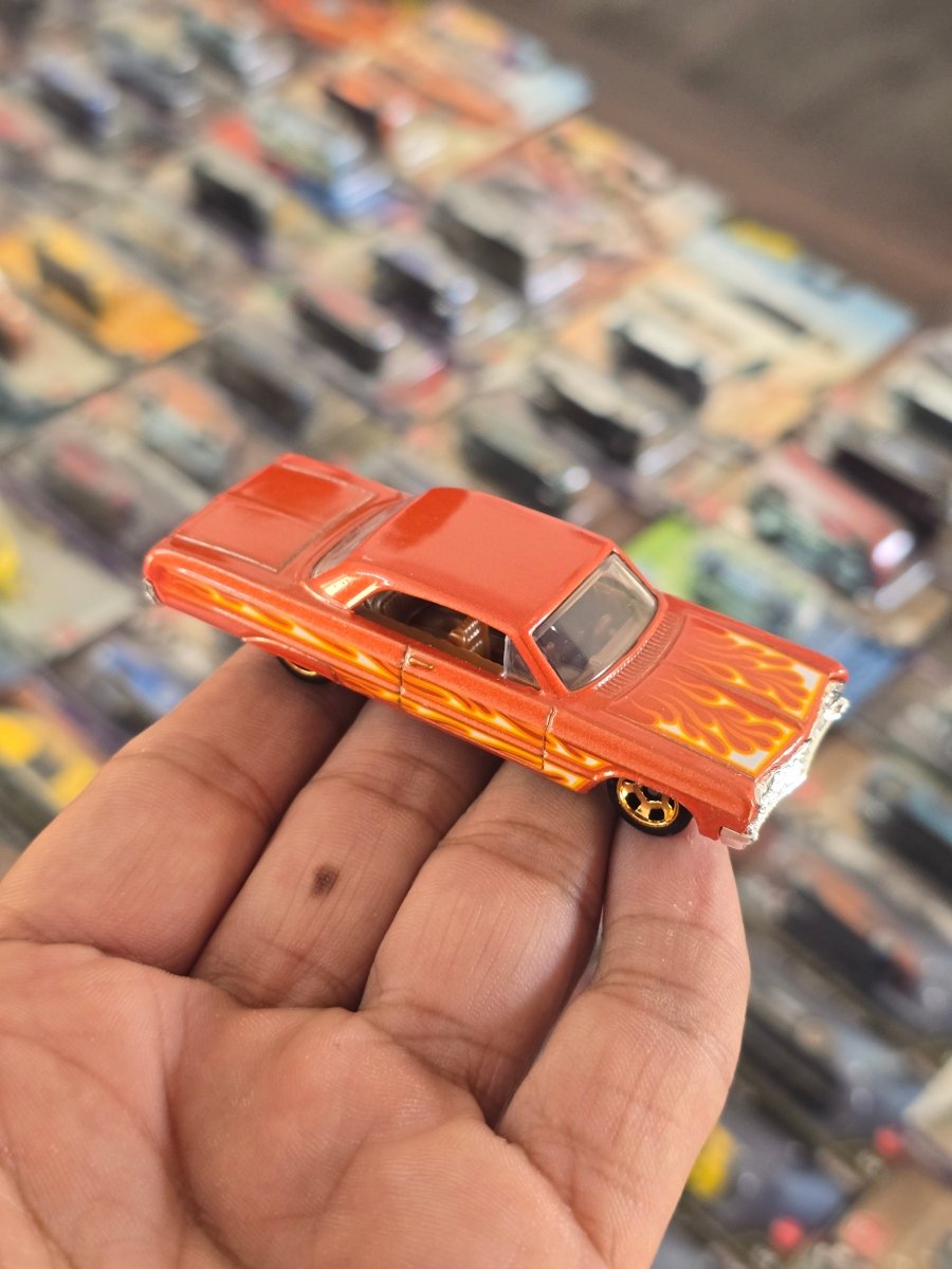 Hot Wheels Flames 1964 Chevy Impala (Uncarded) - Kinder Logs