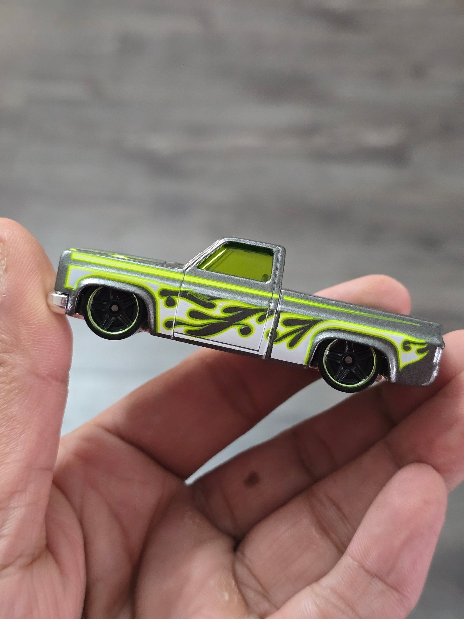 Hot Wheels Flames 1983 Chevy Silverado (Uncarded - New) - Kinder Logs