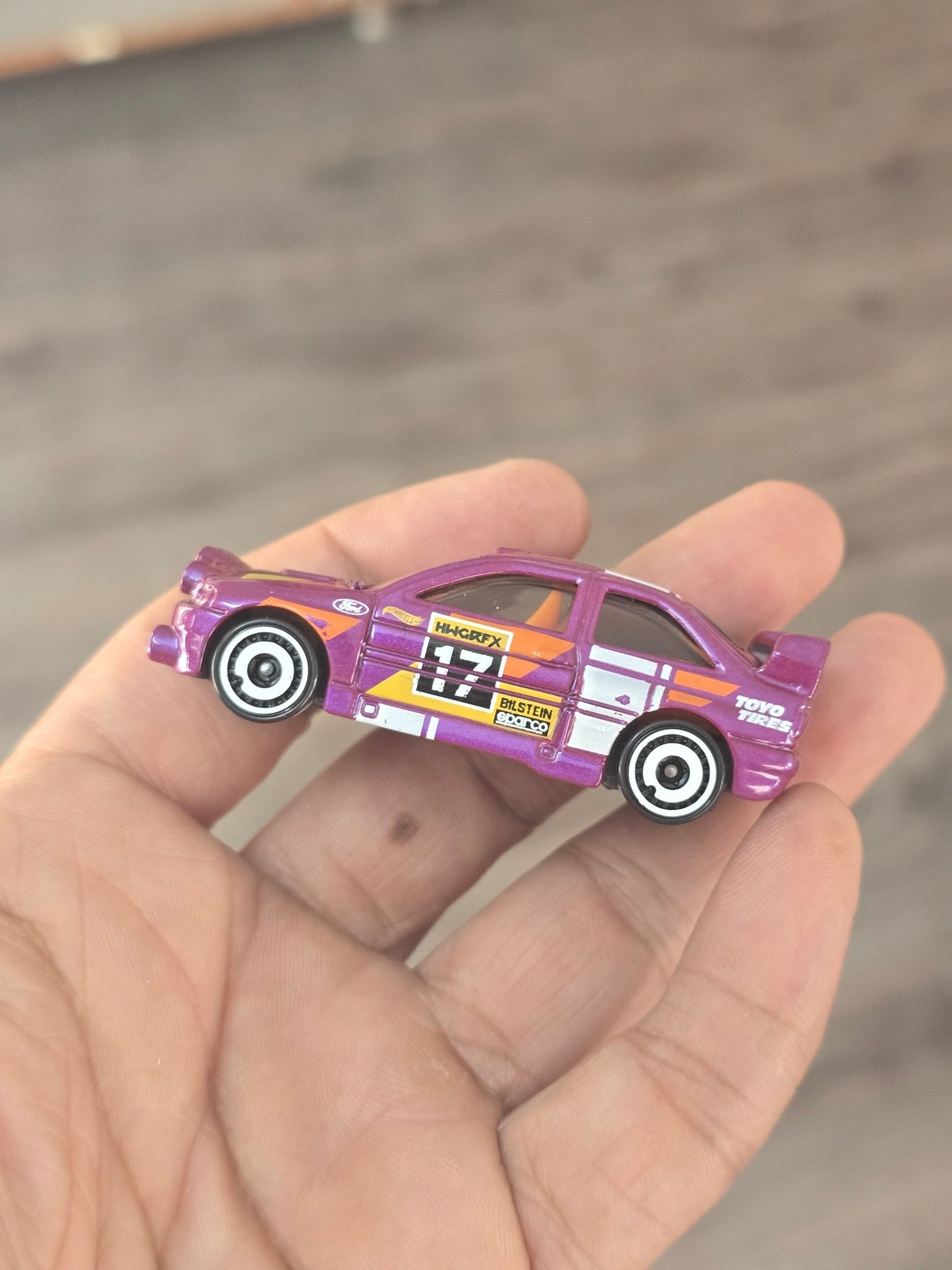 Hot Wheels Ford Escort - Purple (Uncarded - New) - Kinder Logs