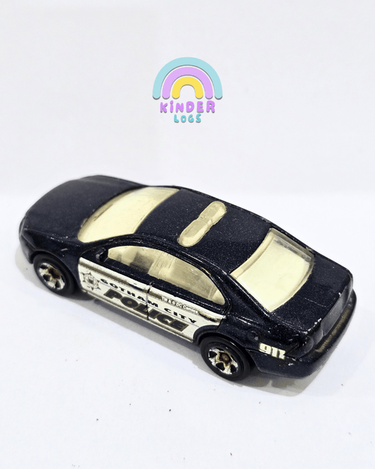 Hot Wheels Ford Fusion - Gotham City Police (Used Car) - Kinder Logs
