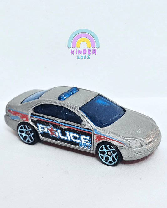 Hot Wheels Ford Fusion Police Car (Pre - Owned Car) - Kinder Logs