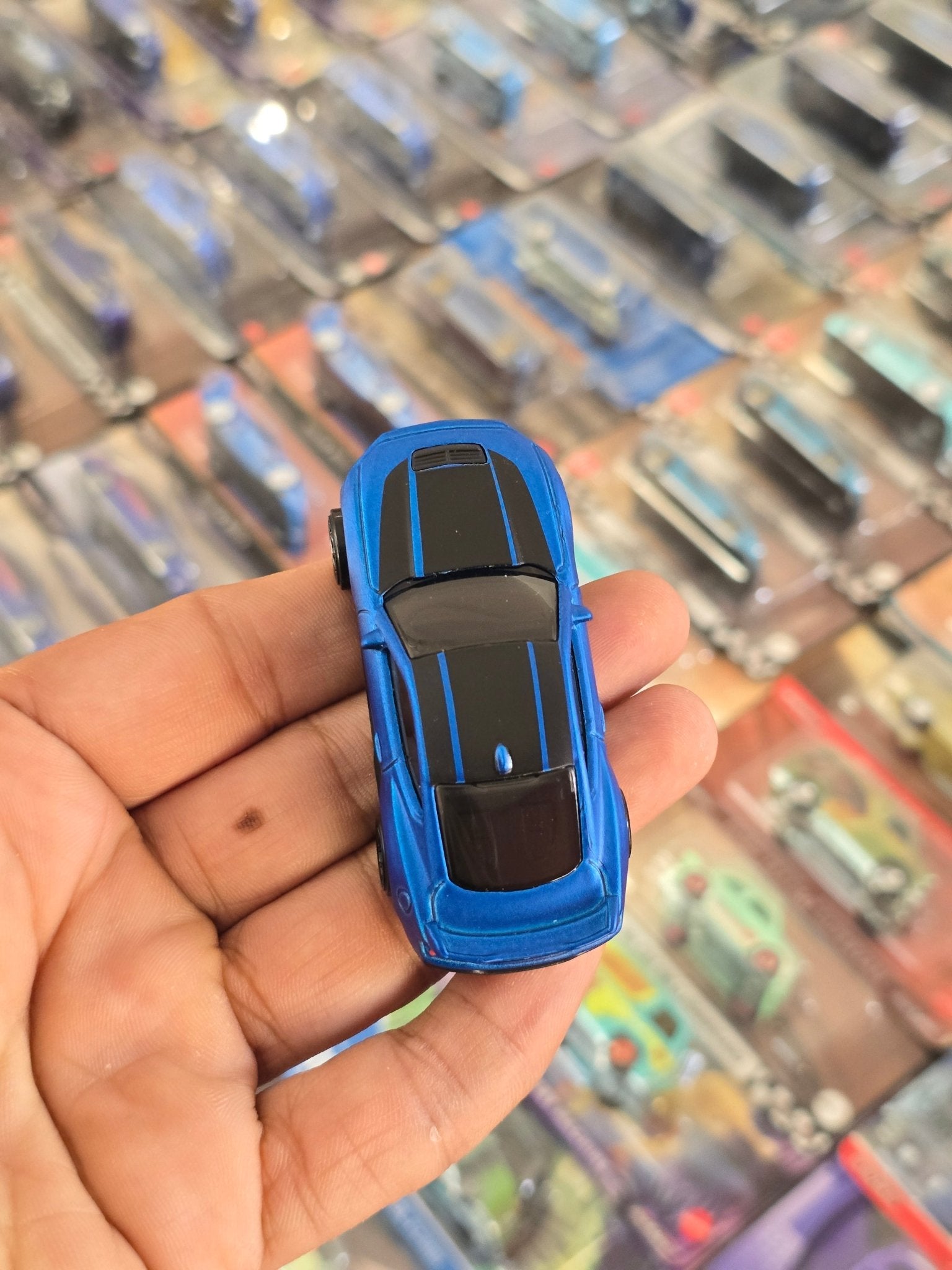 Hot Wheels Ford Mustang Dark Horse (Uncarded) - Kinder Logs