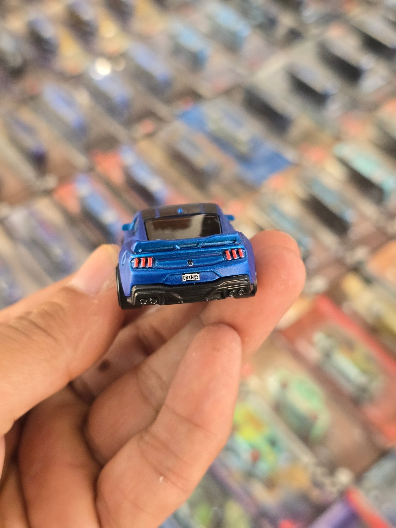 Hot Wheels Ford Mustang Dark Horse (Uncarded) - Kinder Logs