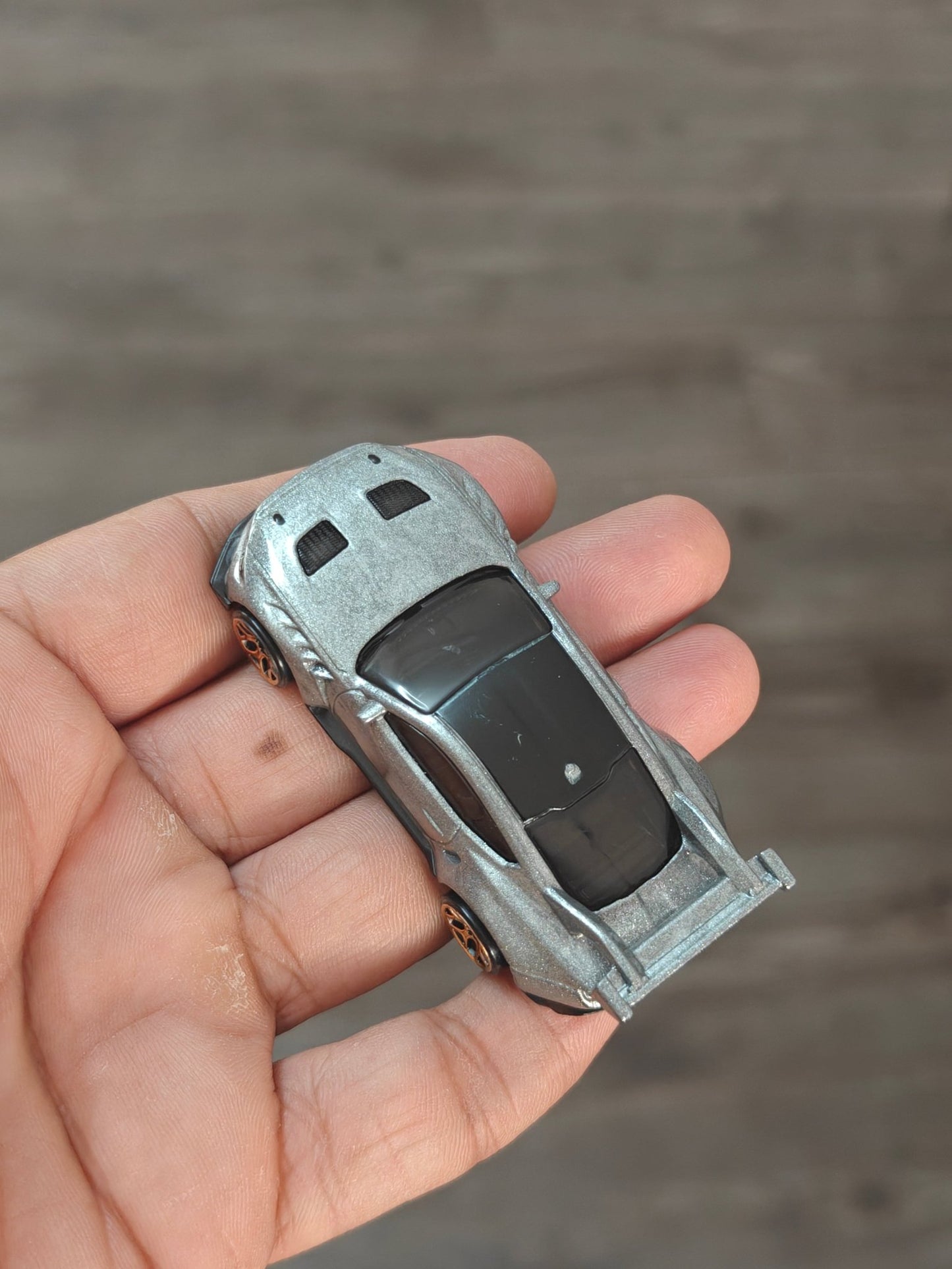 Hot Wheels Ford Mustang GTD - Silver (Uncarded - New) - Kinder Logs